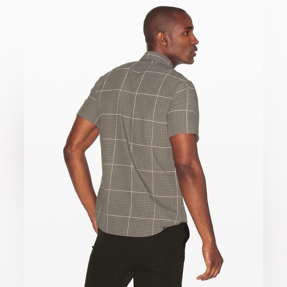 Lululemon “Like New” Grid Light Short Sleeve Shirt - XXL - Grey - Picture 8 of 10